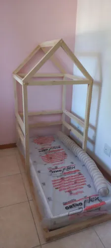Cama montessoriana