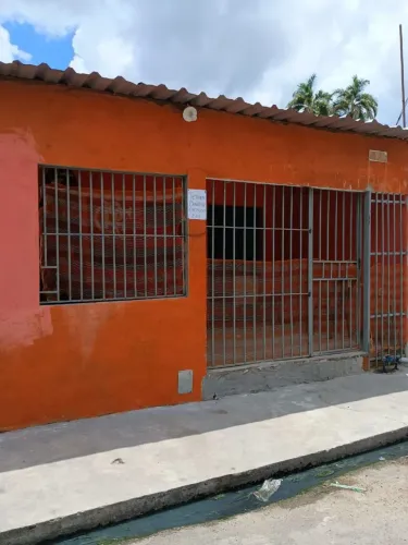 Nova Floresta - casa parcelada/ 4 quartos 
