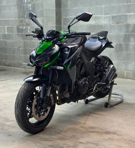 KAWASAKI Z1000 R - Edição Especial