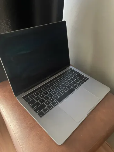 MacBook Pro I5 2019 8gb ram (muito novo)