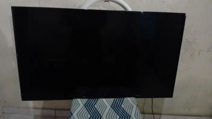 Tv smart 40 polegadas sem defeitos com controle