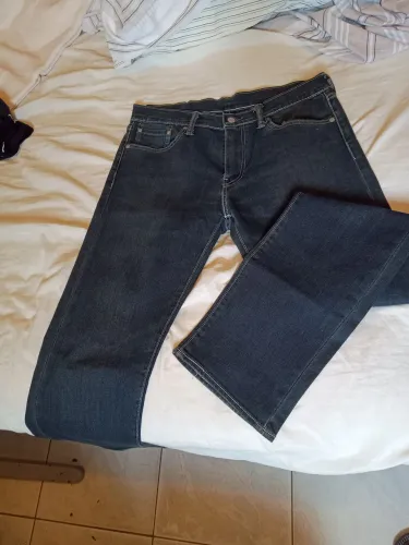 Calça levi's tamanho 42