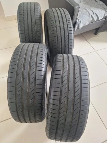 Jogo 4 Pneus Excelente estado - Antares Ingens EV 225/45 R18