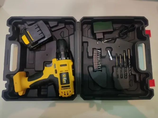 Parafusadeira Furadeira Bateria 12V Black Tools Maleta