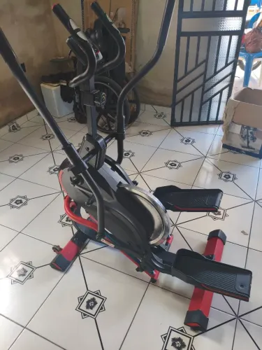 Vende-se elíptico Genis para exercícios