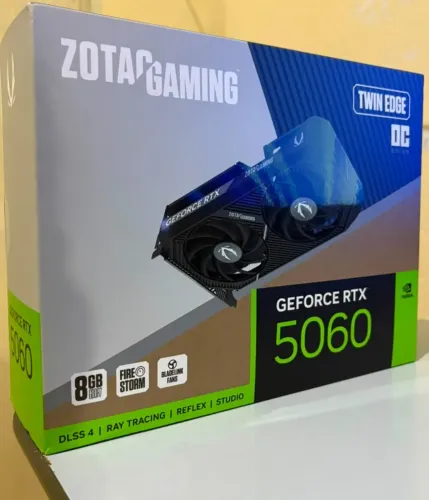 Placa de Vídeo RTX 5060 8gb NOVA LACRADA Zotac NVIDIA