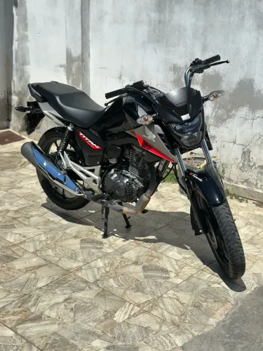 Vendo Titan 160 2025