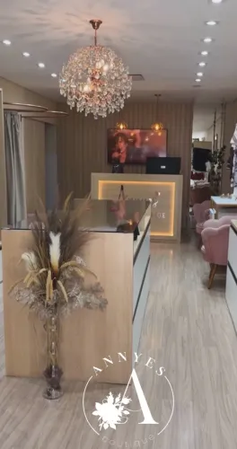 Loja de moda feminina, passo o ponto