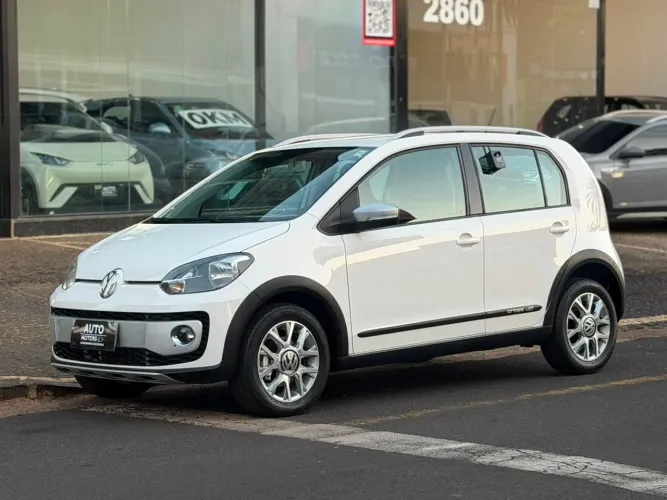 Volkswagen Up! Cross 1.0 TSI Total Flex 12V 5P 2017