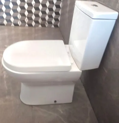 Vendo vaso sanitário Docol.