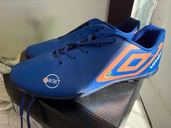 Chuteira UMBRO 41