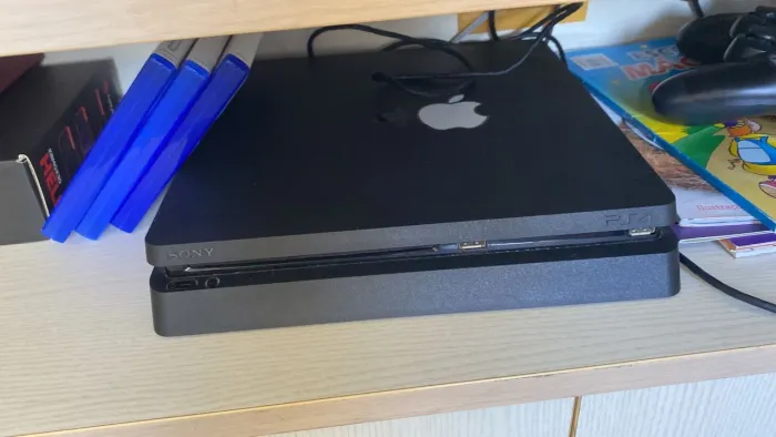 Vendo ps4 1TB