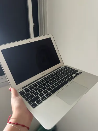 Macbook 2011