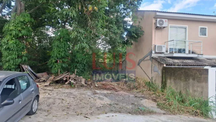 Terreno à venda, 450 m² por R$ 390.000,00 - Itaipu - Niterói/RJ