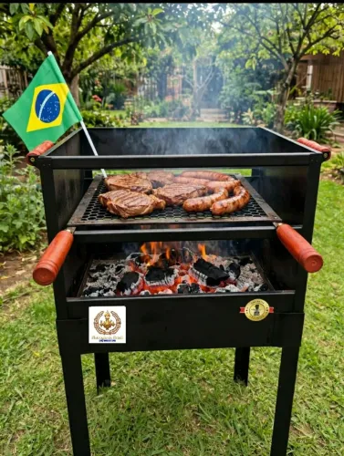 PROMOÇÃO: Churrasqueira Original: 59cm x 45cm x 80cm Altura Pés removíveis Grelha de Inox