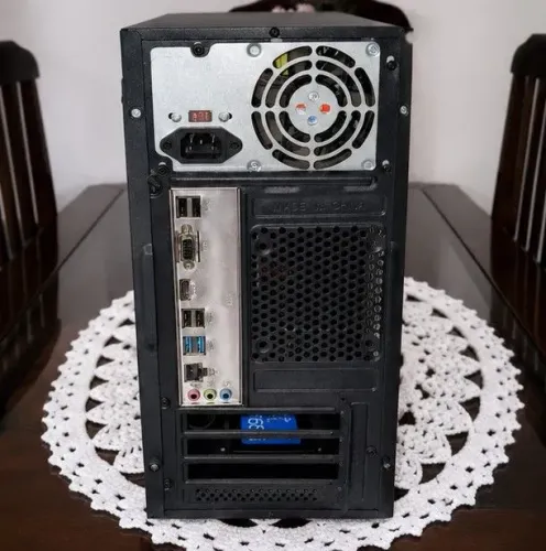 Pc gamer Intel i5 8gb ram 200w