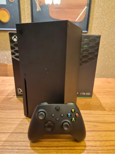 Xbox Series X Com Leitor de Disco, 1TB, Seminovo, Sem Marcas de Uso, Perfeito Estado