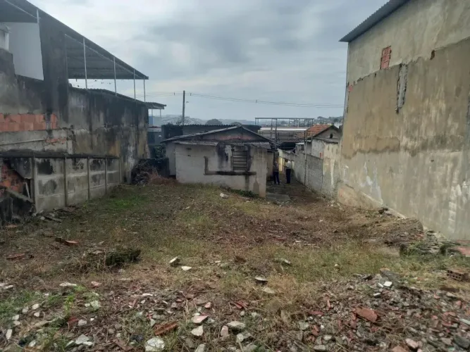 Terreno para Venda em Rio de Janeiro, Pavuna, 1 dormitório, 1 banheiro