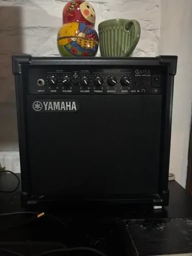Amplificador de guitarra yamaha ga15ii 15W