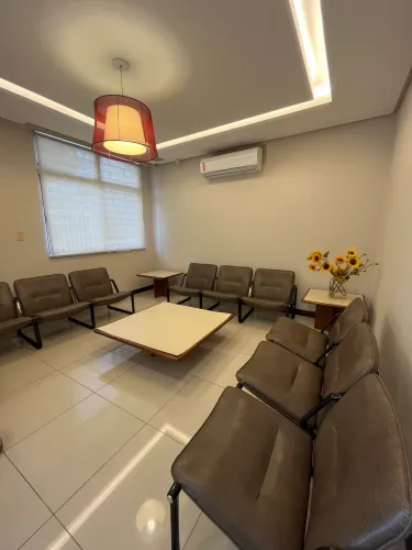 Casa ampla. residência e comercial 4/4 Batista Campos
