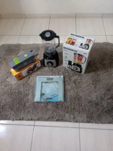 Kit Cozinha e Casa: Liquidificador  + Cortador + Balança +Tapete; estado de novo, na caixa