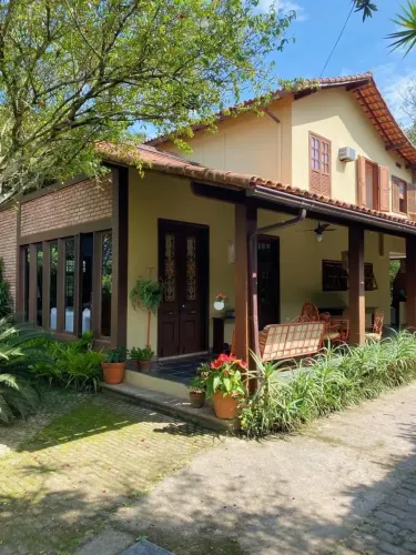 CASA EM CONDOMINIO - Linda casa em Vargem Grande