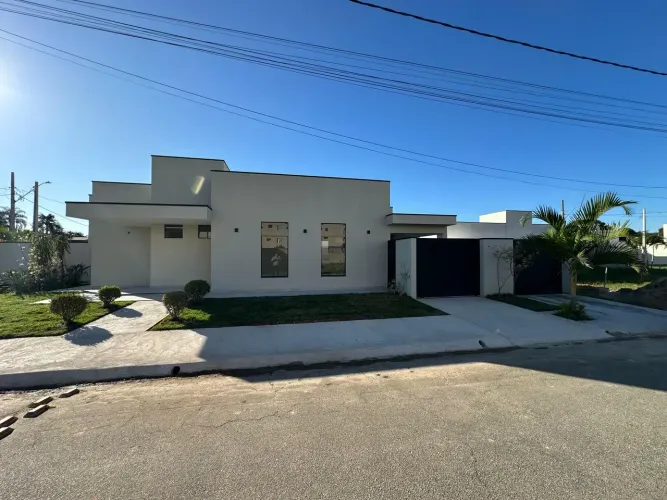 Casa em condomínio Alphaville à venda