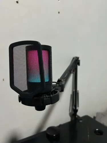 Microfone Fifine A6T com braço articulado 