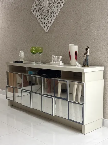 Buffet em laca com espelhos 1,75x35x75