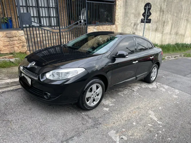 Renault Fluence Sed. Dynamique 2.0 16V Flex Aut. 2013