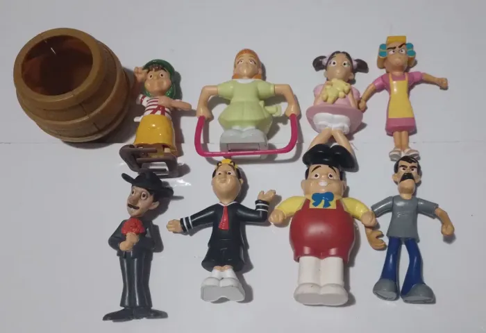 Bonecos coleção " Chaves"