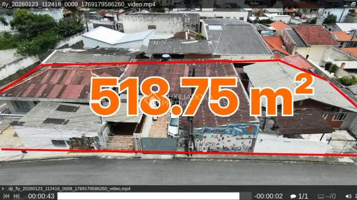 Terreno 518 m² na Rua Santos Saraiva em Capoeiras - Florianópolis. AMC 8.5