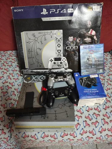 PS4 pro GOD OF WAR
