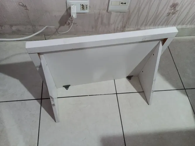 Bancada Suspensa Mesa De Estudo Escrivaninha mão francesa home office 60x40 ctm.