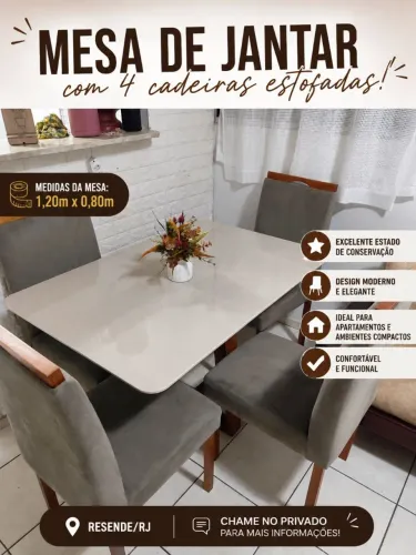 Jogo de mesa com cadeira estofados