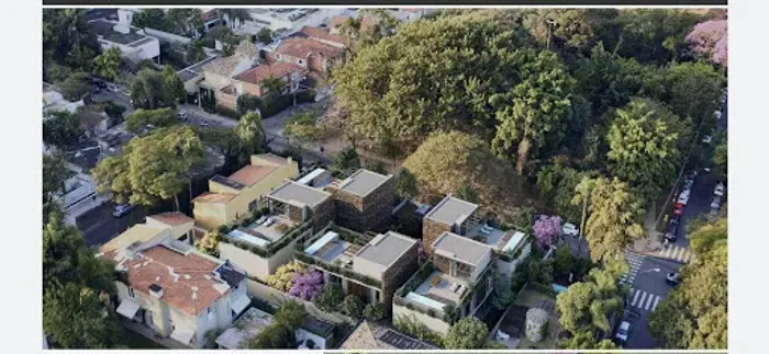 Casa de Condomínio com 4 Quartos à Venda, 500 m²