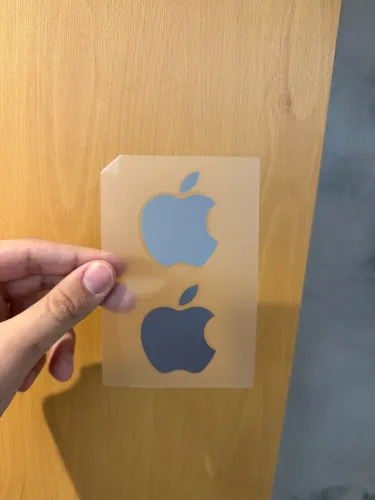Adesivo Apple Original - ( vem em MacBook)