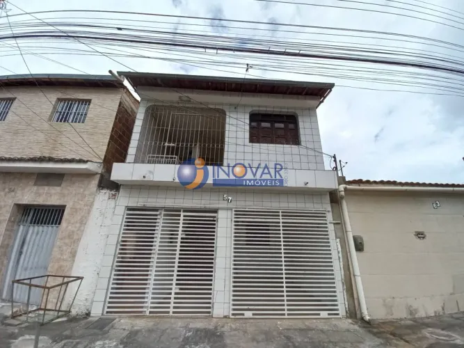 Casa a venda com 5 quartos no bairro José Pinheiro em Campina Grande