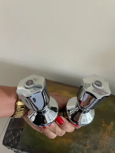 Vendo ki 2 registro c/acabamento enox 200,00 unidade