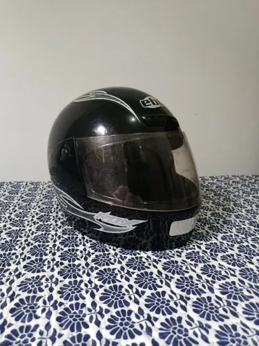 Capacete