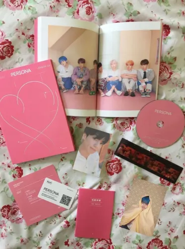 Álbum BTS MAP OF THE SOUL: PERSONA Versão 03 + Inclusões ?