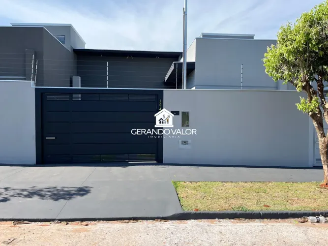 Casa c/ Suíte, Acabamento Fino / Área Gourmet