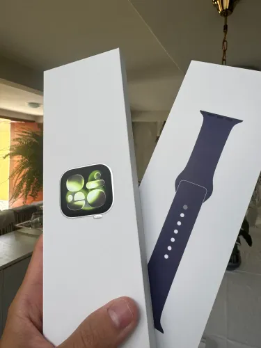 Apple Watch Series 11 46mm Silver Na garantia