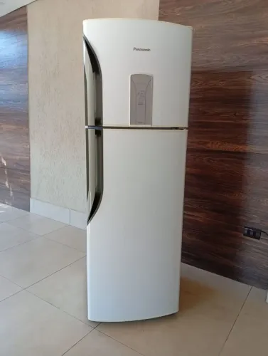 Geladeira Panasonic Frost Free 387 litros