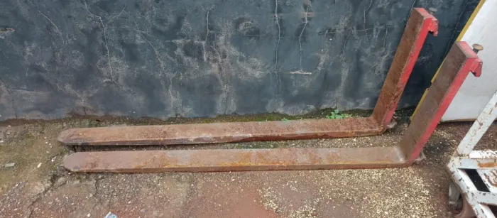 Garfo de Emilhadeira usados em bom estado