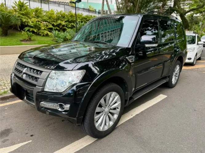 Mitsubishi Pajero HPE Full 3.2 4X4 T.i.dies. 5P AUT 2016