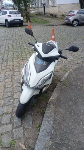 Vendo HONDA ELITE 125