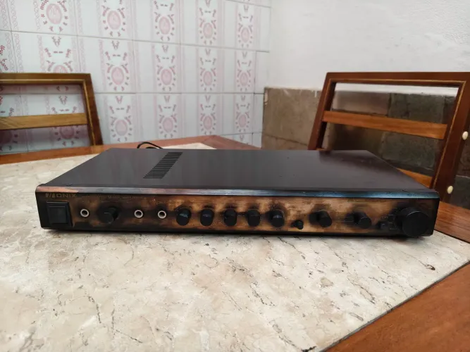 Amplificador e Mixer Onix AC 800