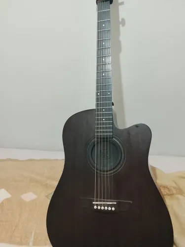 Vendo violão Strinberg Forest