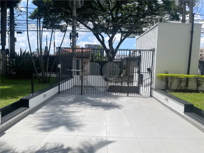 Apartamento à venda com 3 quartos, sendo 2 suítes, no condomínio Edificios Piccadilly & Tr